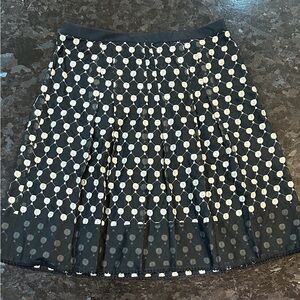 Ann Taylor Black and Cream Geometric Pleated Skirts